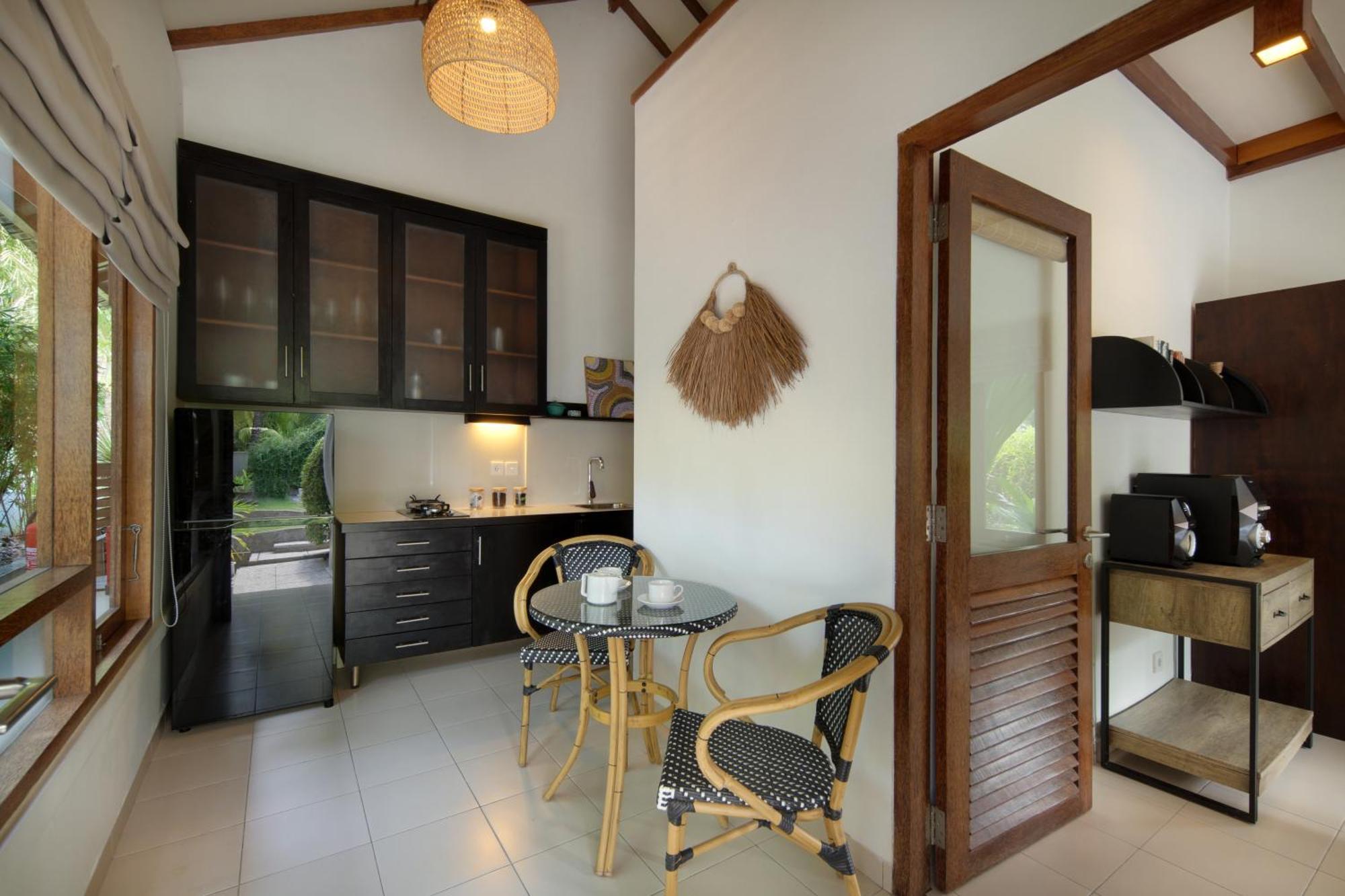 Sempiak Seaside Resort Selong Belanak Habitación foto
